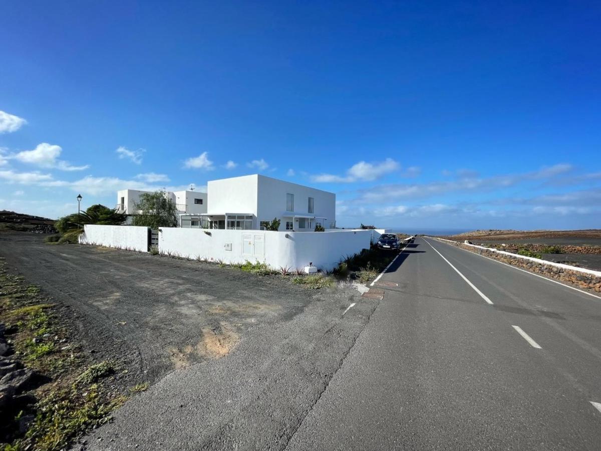 Azur Arts Lanzarote Lofts Apartment Тинахо Екстериор снимка